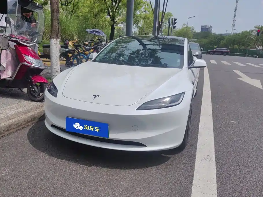 Tesla Model 3 2025 2025 Model Year Facelift Rear-Wheel Drive