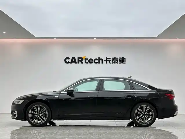 Audi A6L 2022 55 TFSI quattro Premium Dynamic — фото 2