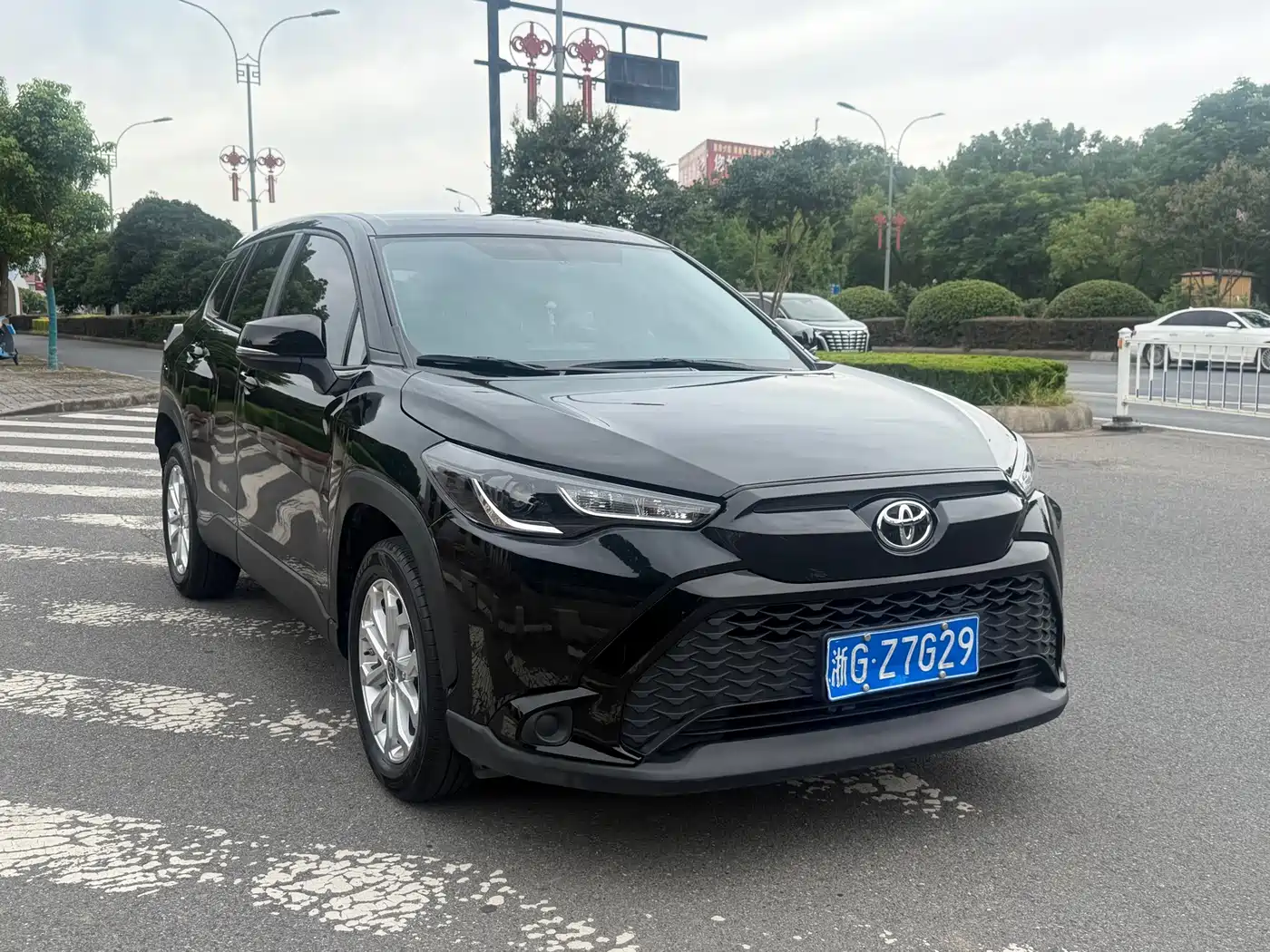 Photo 3 - Toyota Frontlander