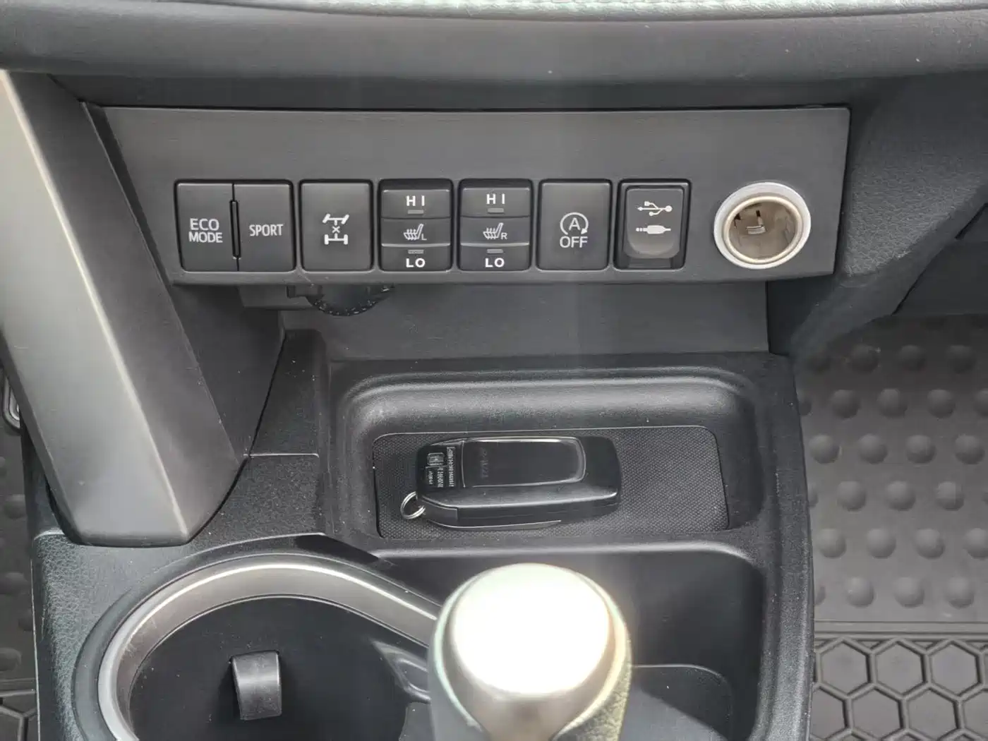 Toyota RAV4 Rongfang 2016 2.5L Automatic 4WD Elite фото 13