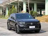 Фото 2 - Volkswagen Touareg