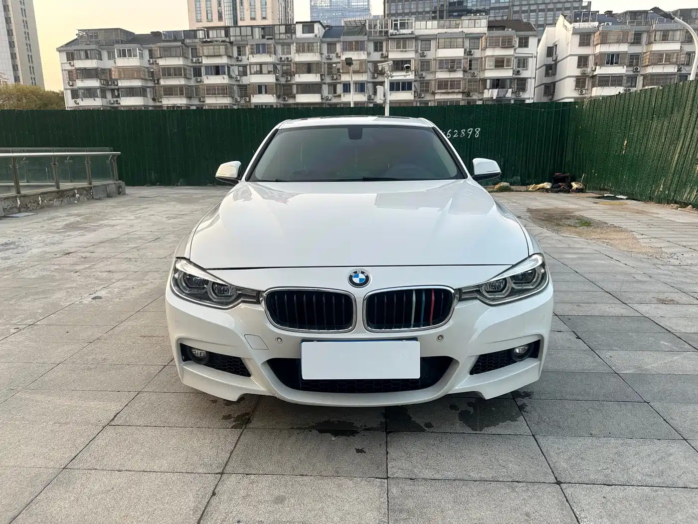 BMW 3 Series 2017 320Li M Sport фото 2