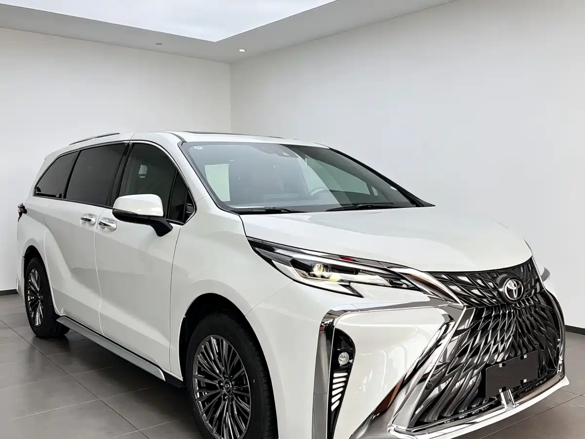 Toyota Granvia 2026 2026 Model 2.5L Hybrid Comfort Edition