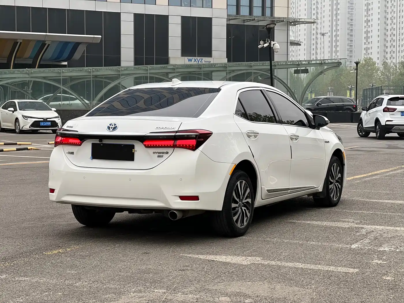 Toyota Corolla 2018 Hybrid 1.8L E-CVT Smart Edition фото 6