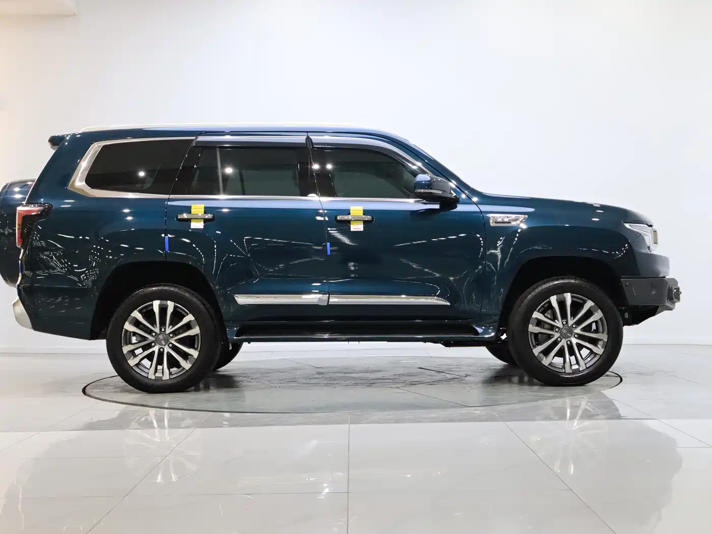 BAIC ORV Beijing Off-Road BJ60 2022 2.0T May Day Edition 5-Seater фото 7