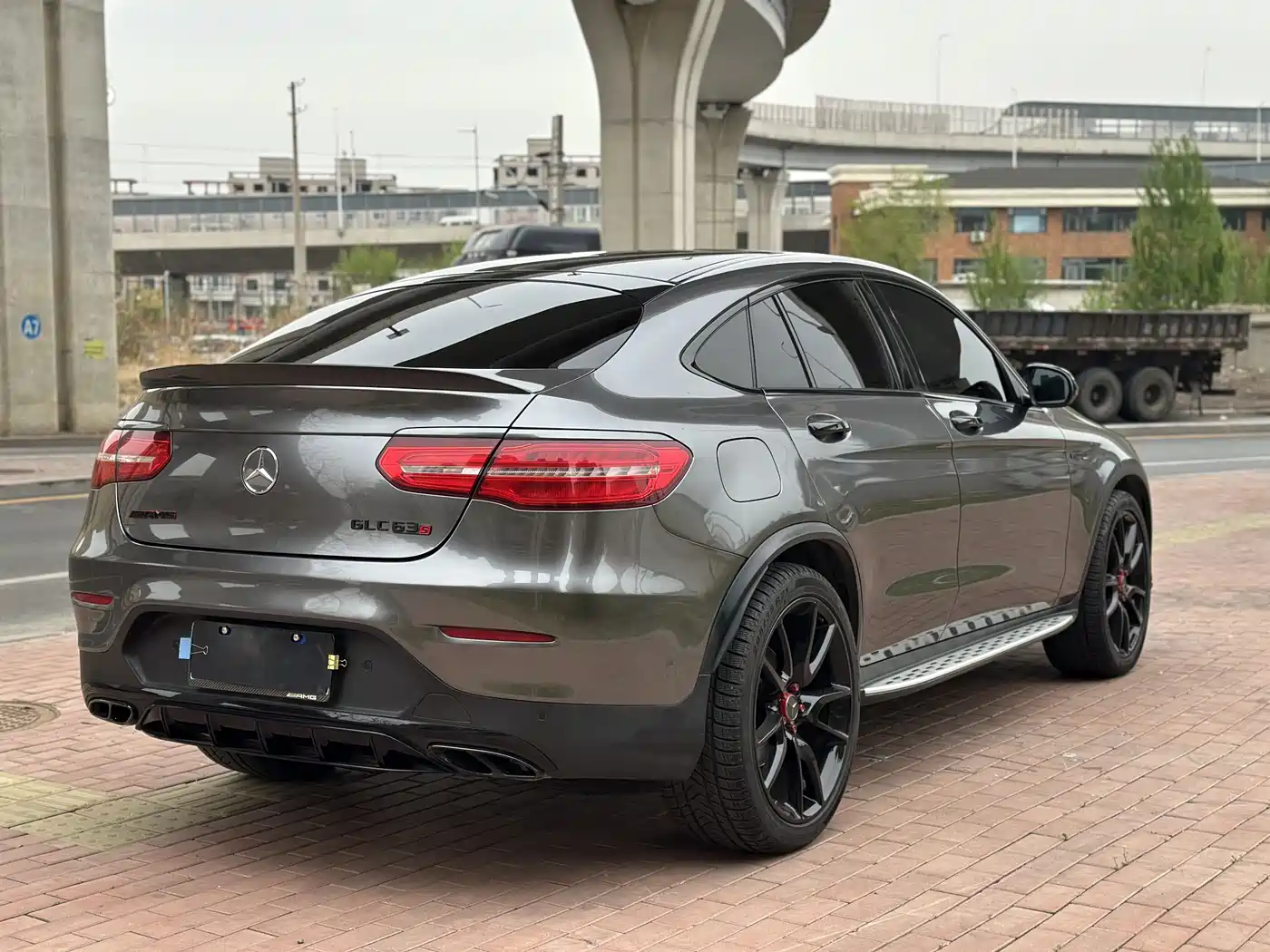 Mercedes-Benz GLC Coupe AMG 2017 AMG GLC 43 4MATIC Coupe SUV фото 6