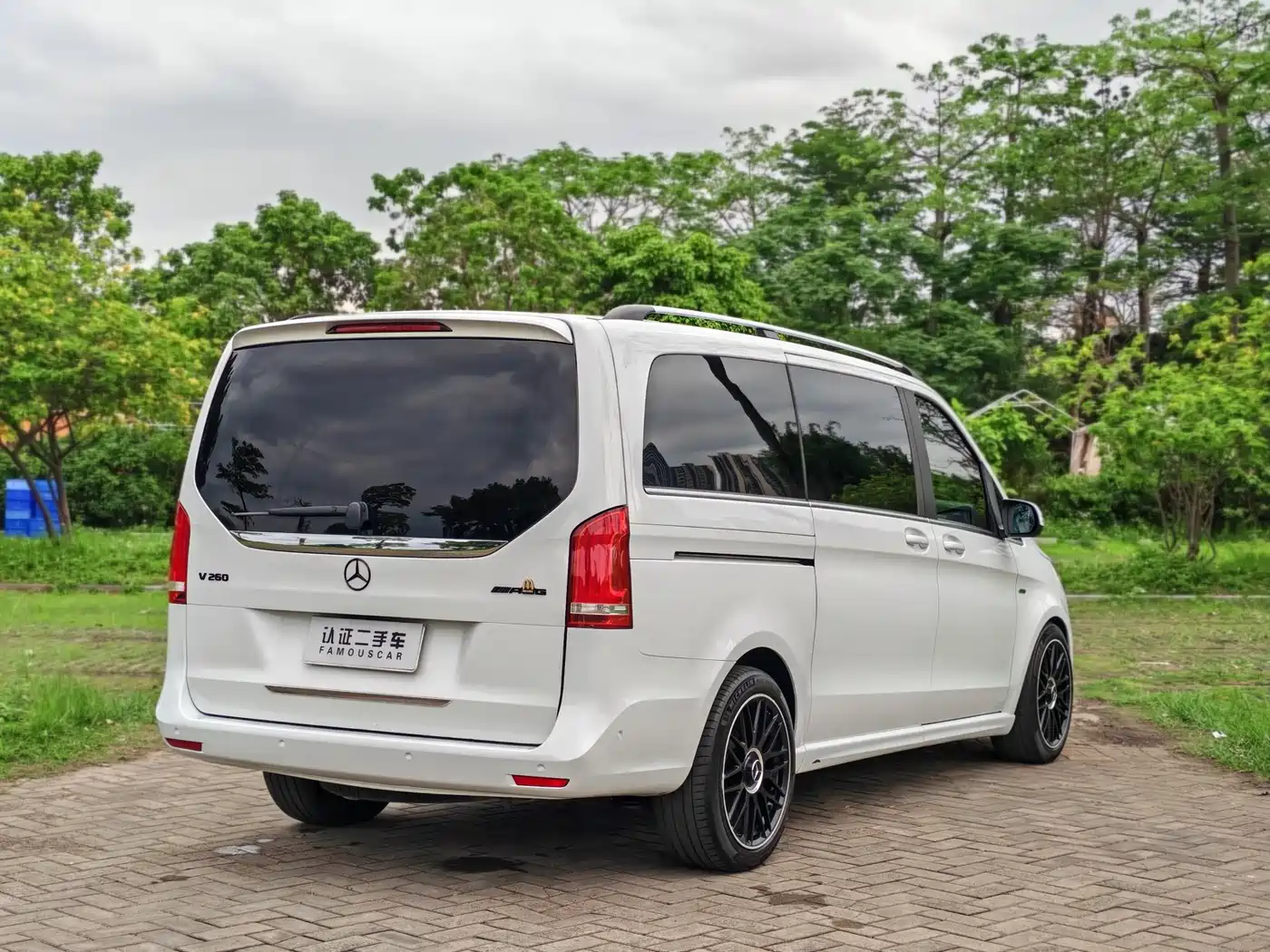 Mercedes-Benz V-Class 2022 V 260 Prestige Edition фото 4