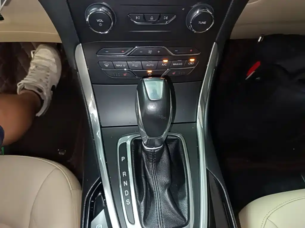 Ford Edge 2015 2015 2.0T GTDi 2WD Luxury