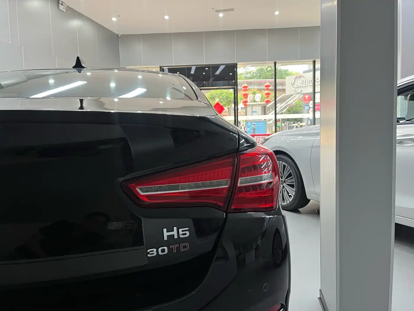 Hongqi H5 2019 30TD Agile Edition фото 15