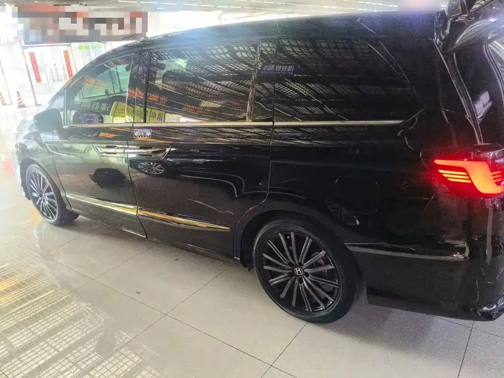 Honda Elysion 2024 2024 2.0L e:HEV Luxury Edition