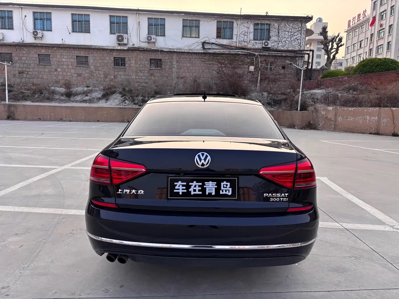 Volkswagen Passat 2015 1.8TSI Automatic Prestige Edition фото 4
