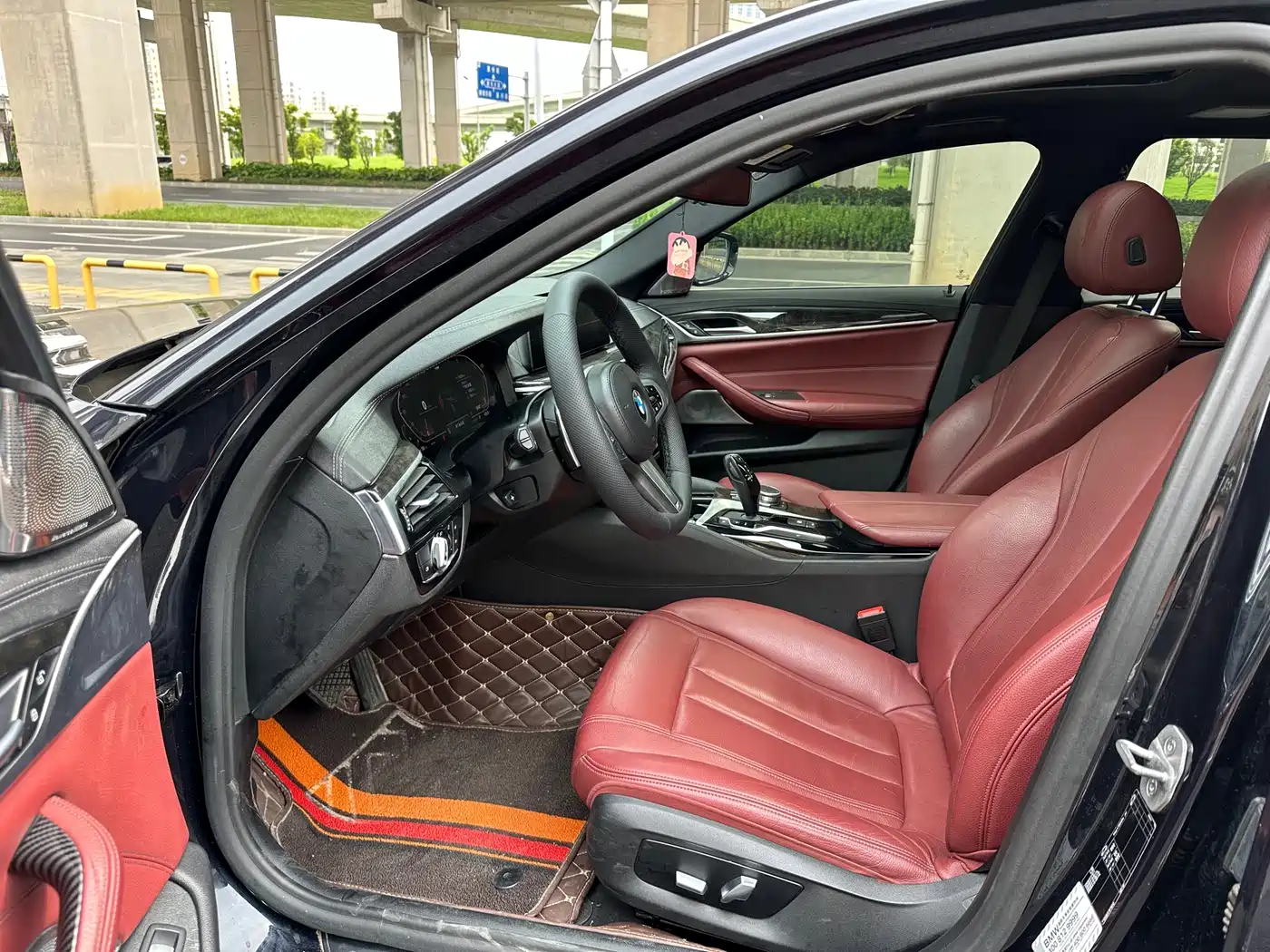 BMW 5 Series 2020 530Li Leading M Sport Package фото 9