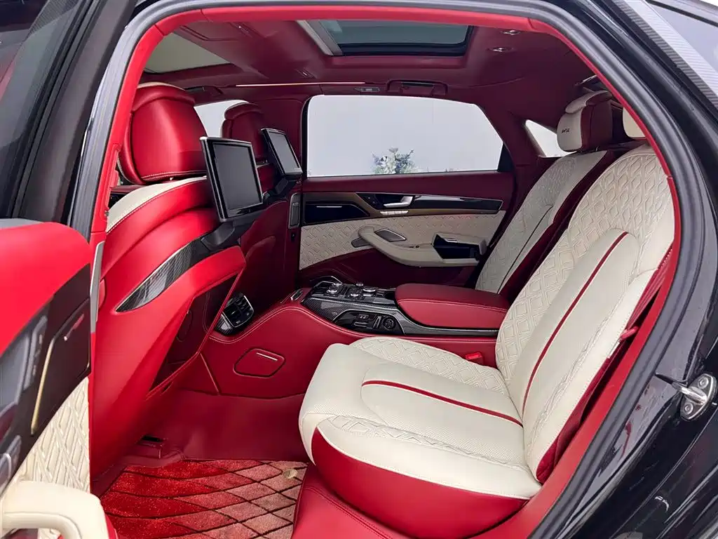 Audi A8 2011 A8L W12 6.3 FSI quattro фото 18