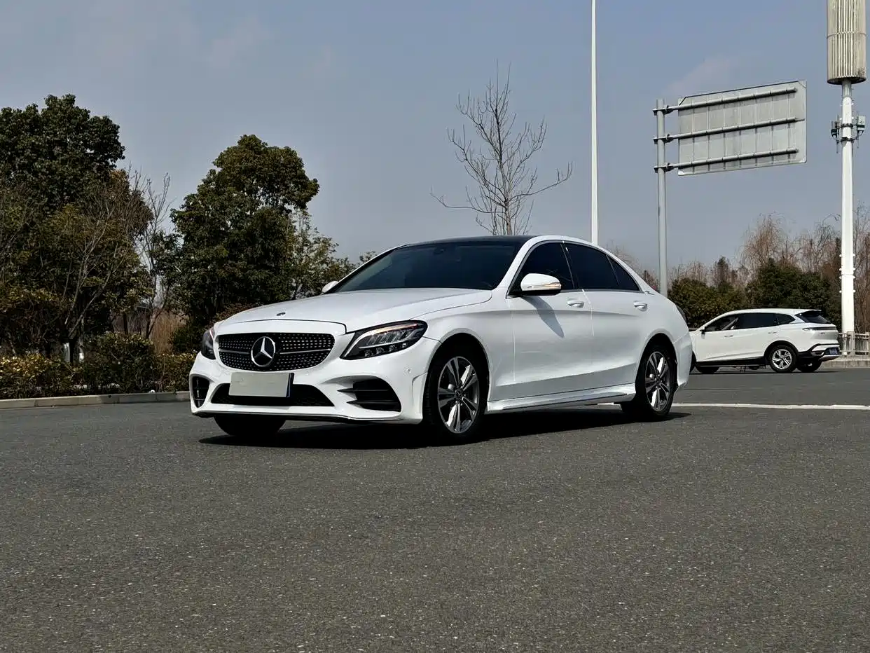 MERCEDES-BENZ CLASS C