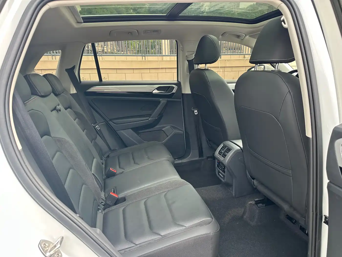 Volkswagen Tayron 2021 280TSI 2WD Luxury Smart Connect фото 9