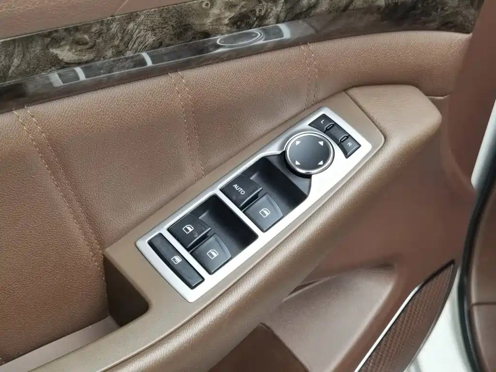 Leopaard CS10 2019 2017 Model 2.0T Automatic Urban Edition