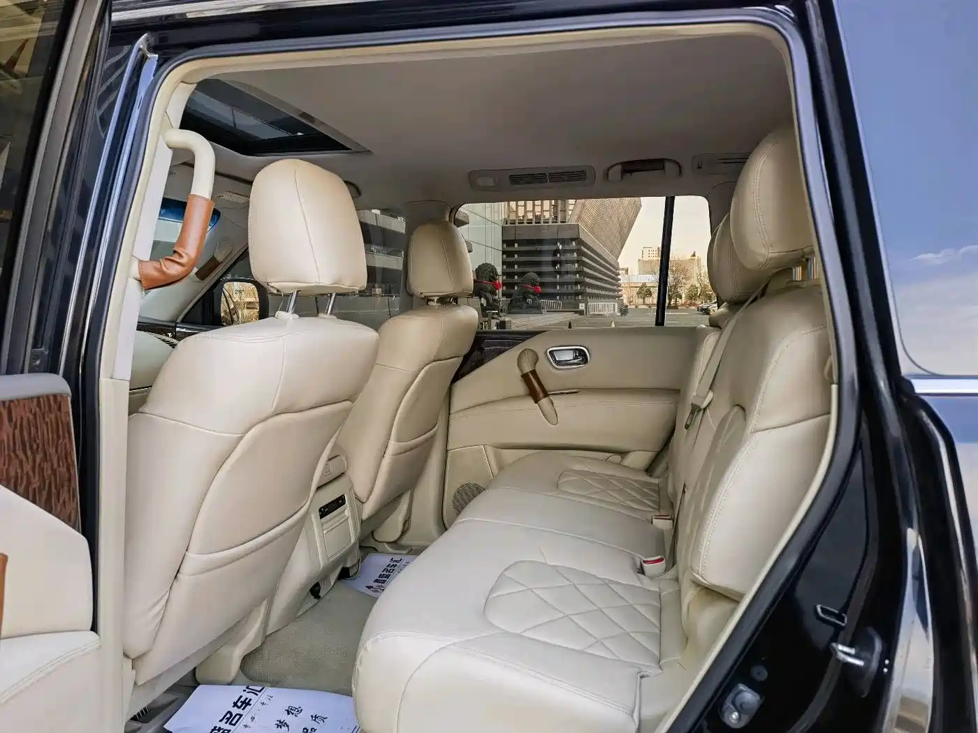 Nissan Patrol 2014 5.6L LE фото 9