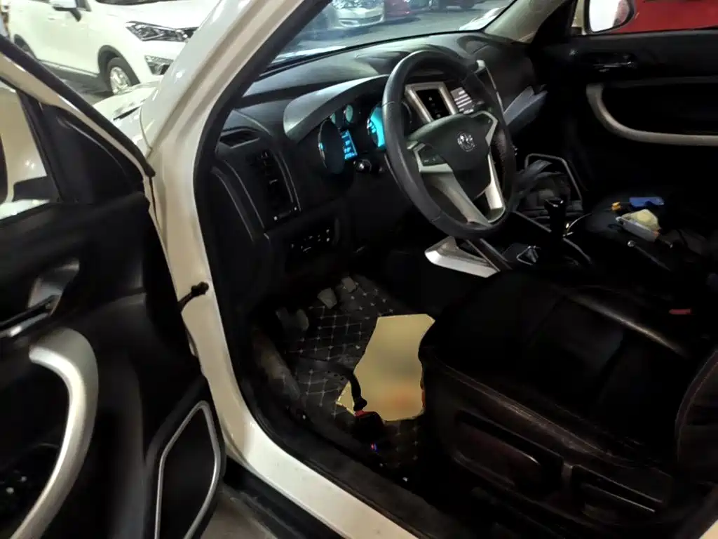Changan CS35 2015 2015 1.6L Manual Premium (China IV)