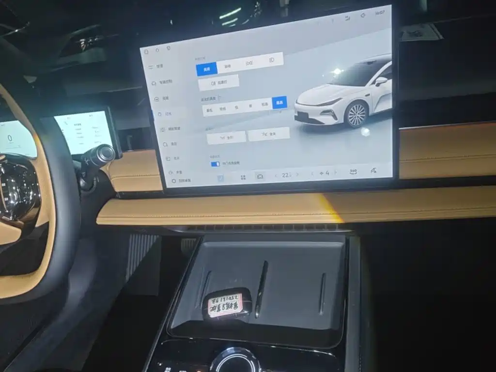 Geely Galaxy Galaxy Xingyao 8 2025 2025 130km EM-P Starship Edition