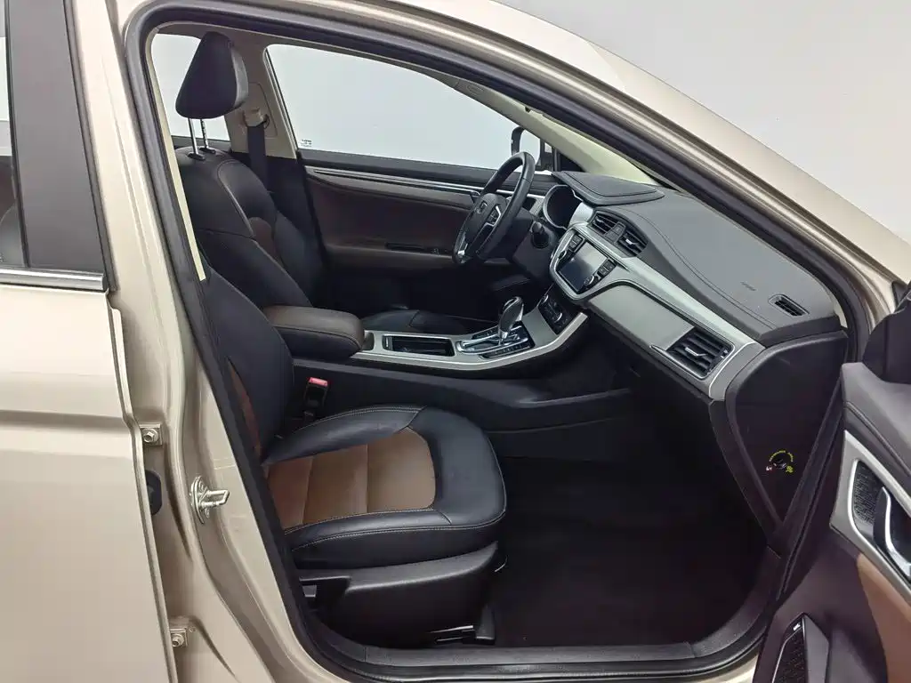Geely Emgrand GL 2016 2017 1.3T DCT Prestige