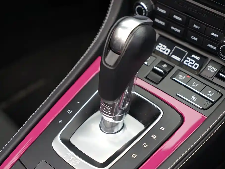Porsche 718 2022 Spyder 2.0T фото 16