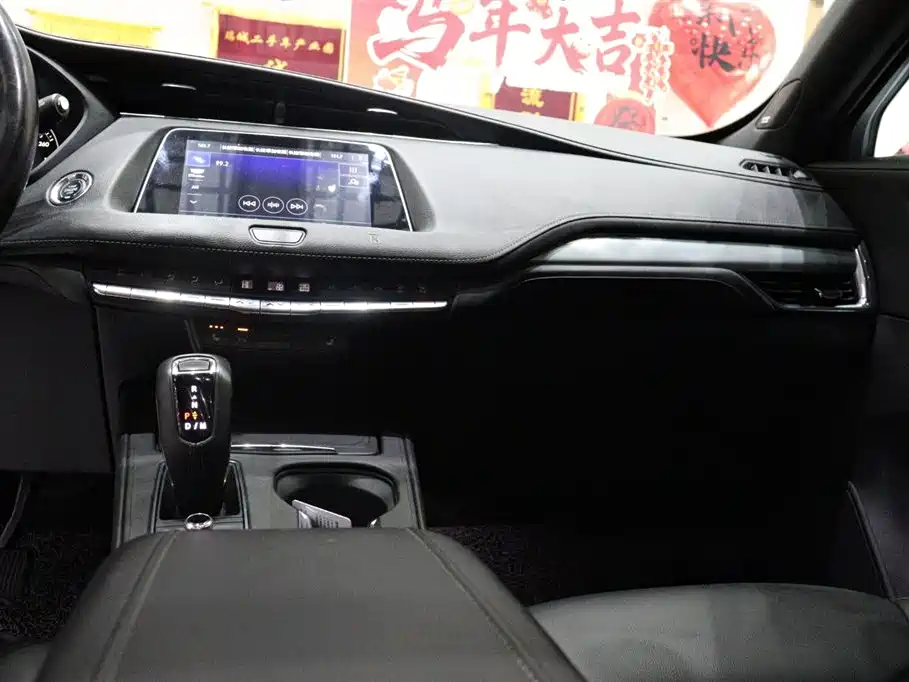 Cadillac XT4 2018 28T FWD Leading Edition фото 15