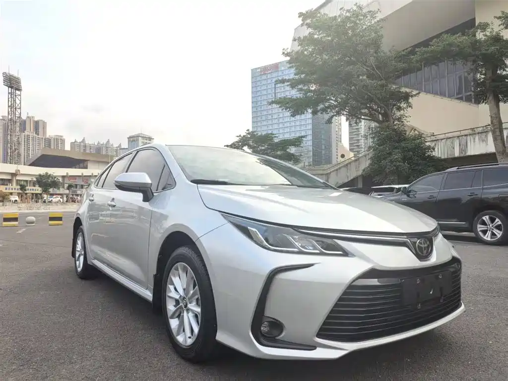 Toyota Corolla 2021 1.2T S-CVT Elite PLUS Edition фото 7