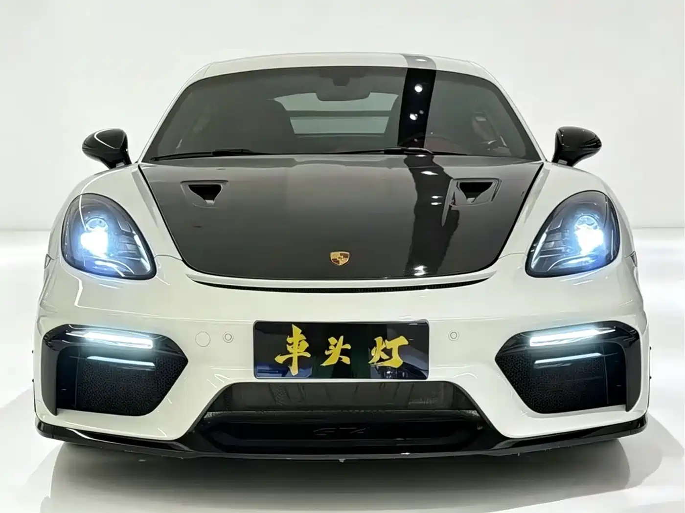 Porsche 718 2018 Cayman 2.0T фото 2