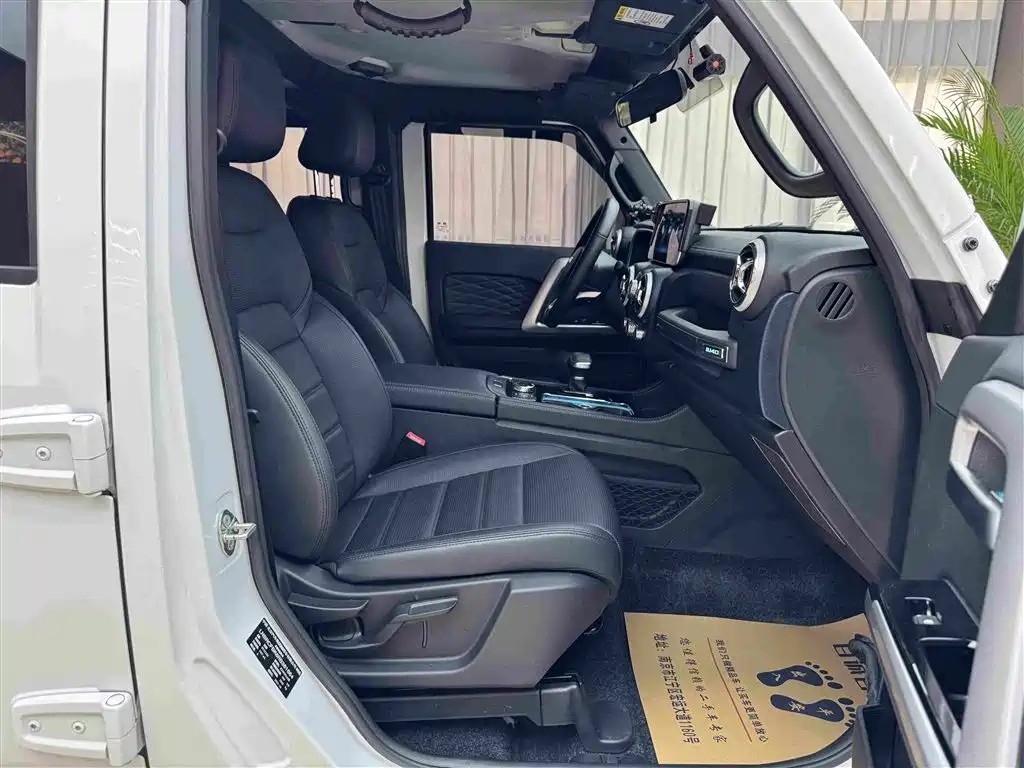 BAIC ORV Beijing Offroad BJ40 2025 2024 2.0T Urban Hunter Glory Edition