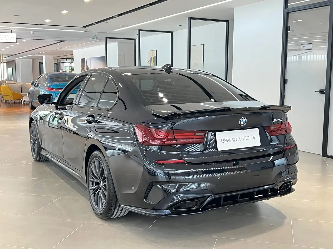 BMW 3 Series 2022 325i M Sport Shadow Edition фото 20