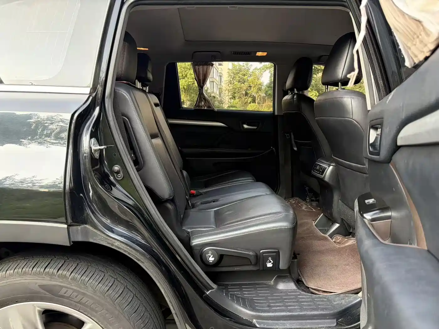 Фото 10 - Toyota Highlander