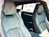 Фото 10 - Lamborghini Urus