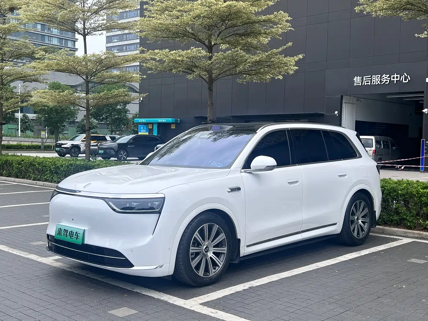 AITO Wenjie AITO M8 2025 Range Extender Max+ Edition 53.4kWh 5-seater