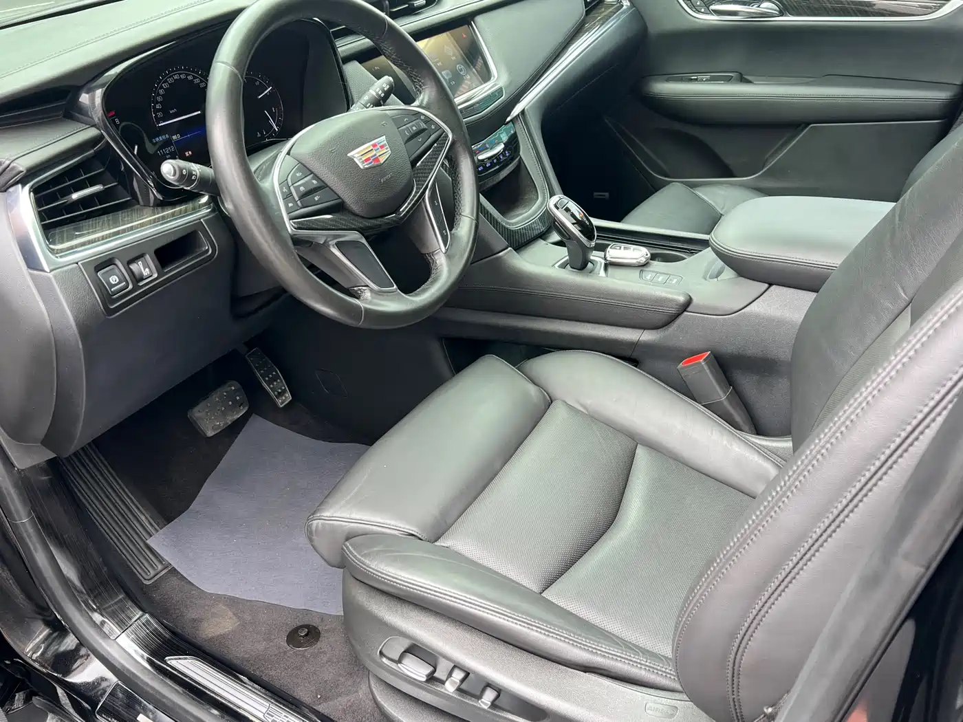 Cadillac XT5 2017 Anniversary Edition 28T 4WD Luxury фото 10