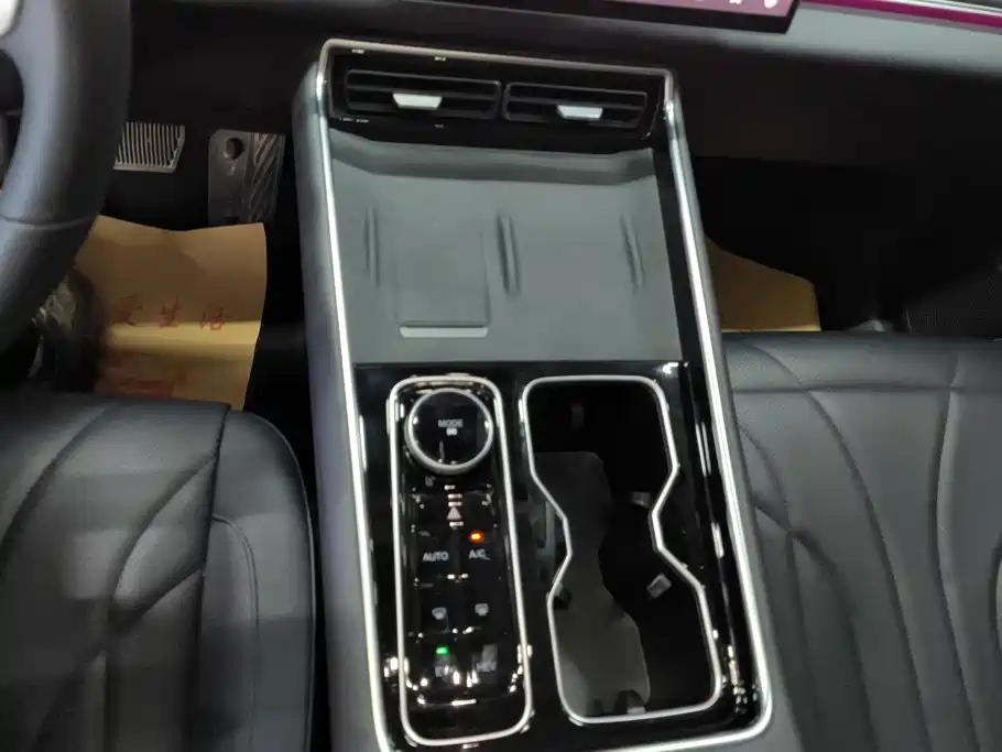 Chery Fengyun Fengyun T9 2024 2024 Model 120 Long Range Flagship 7-seater (NMC)