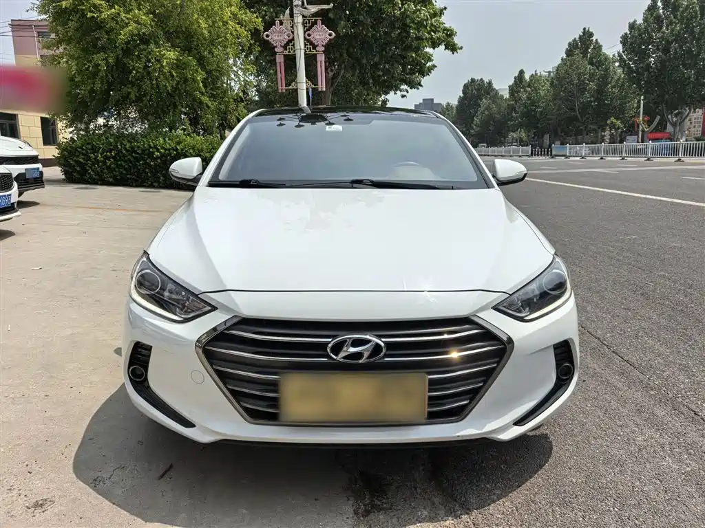 Hyundai Elantra 2018 1.4T DCT Dynamic·Vitality Model фото 23