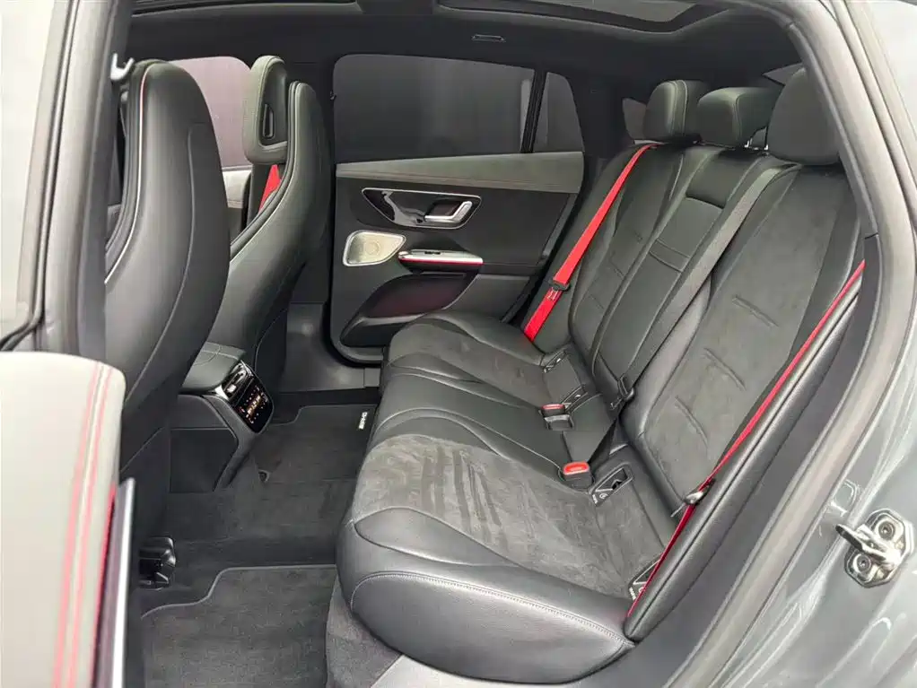 MERCEDES-BENZ EQE AMG