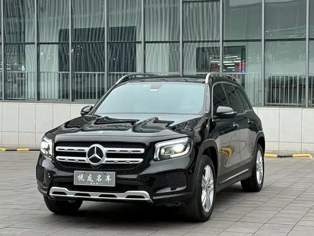 MERCEDES-BENZ GLB