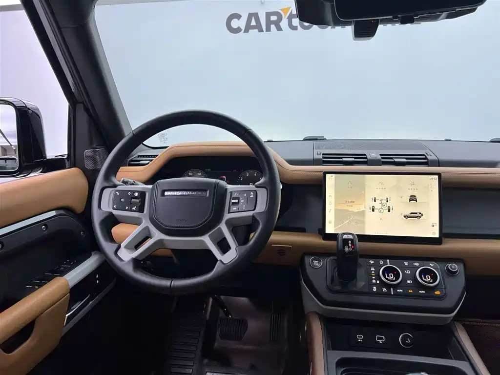 Land Rover Defender 2024 110 3.0T P400 X-DYNAMIC HSE фото 33