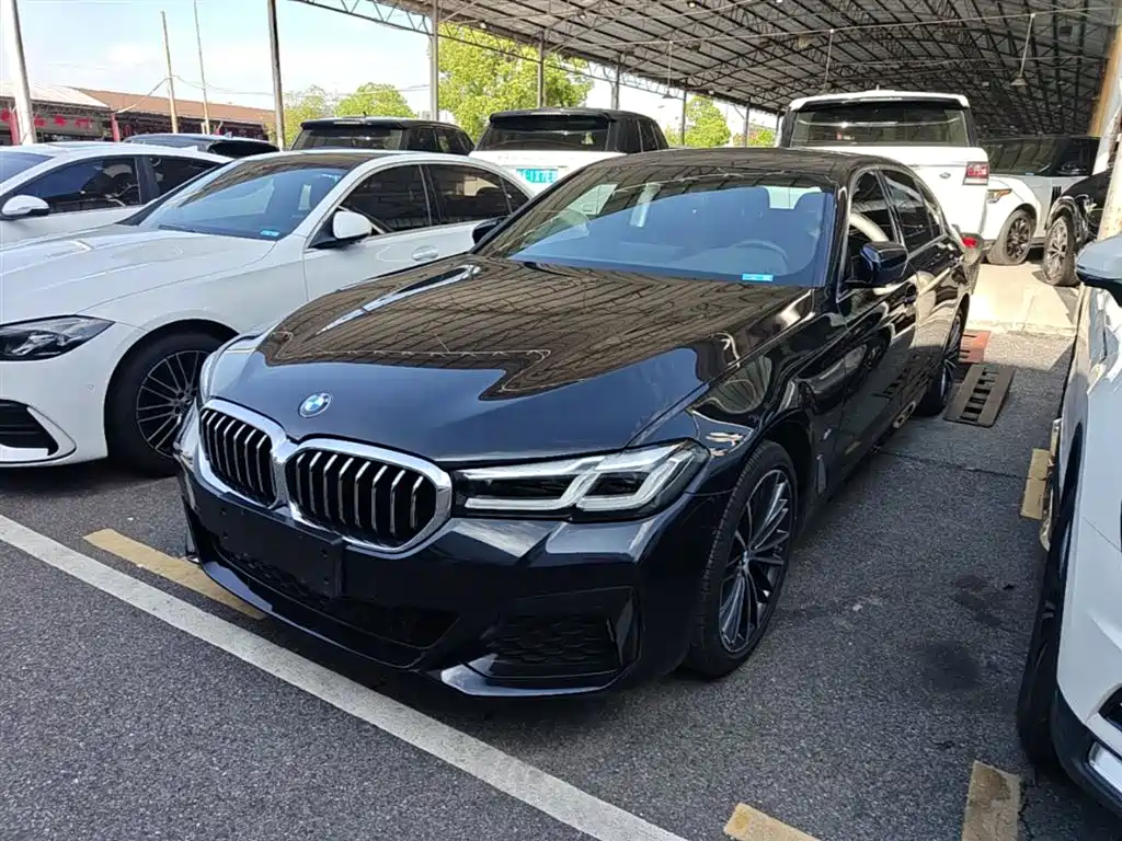 BMW 5 Series 2022 Facelift 530Li Leading M Sport Package