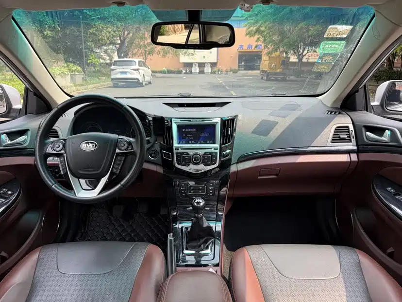 BYD Surui 2016 2015 Facelift 1.5L Manual Comfort