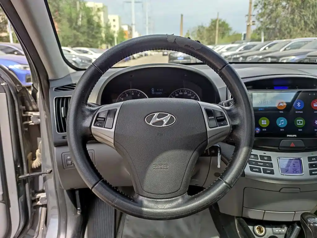 Hyundai Elantra 2012 2011 1.6L Automatic Luxury