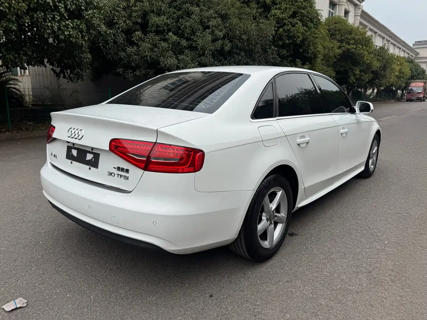 Audi A4L 2016 30 TFSI Collector's Edition Automatic Comfort фото 7