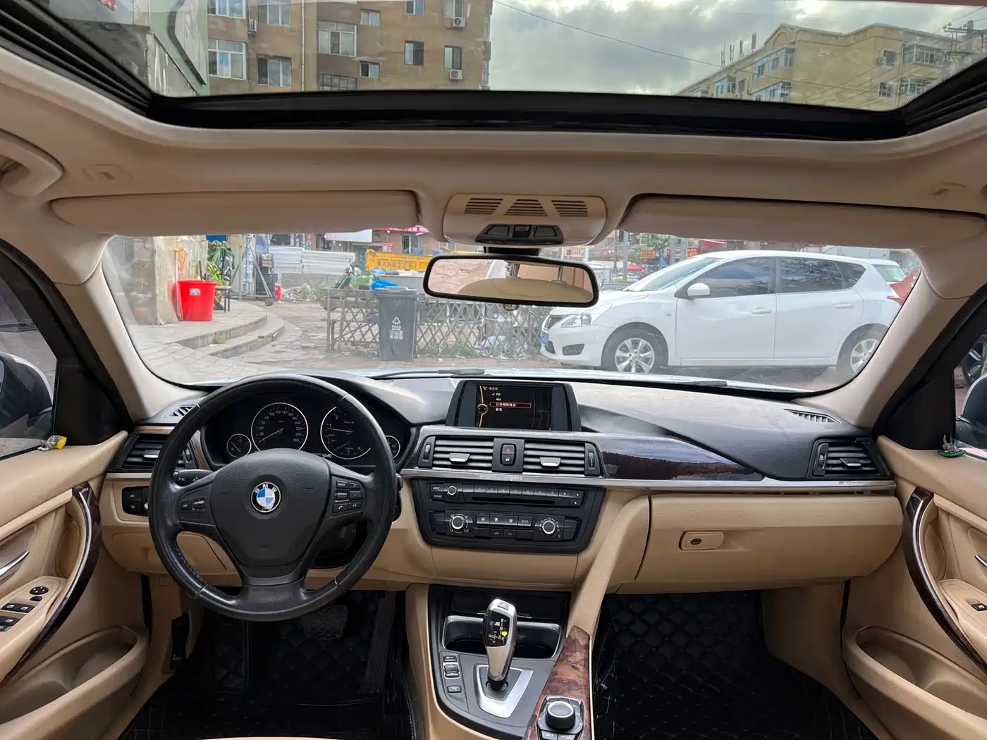 Фото 8 - BMW 3 Series