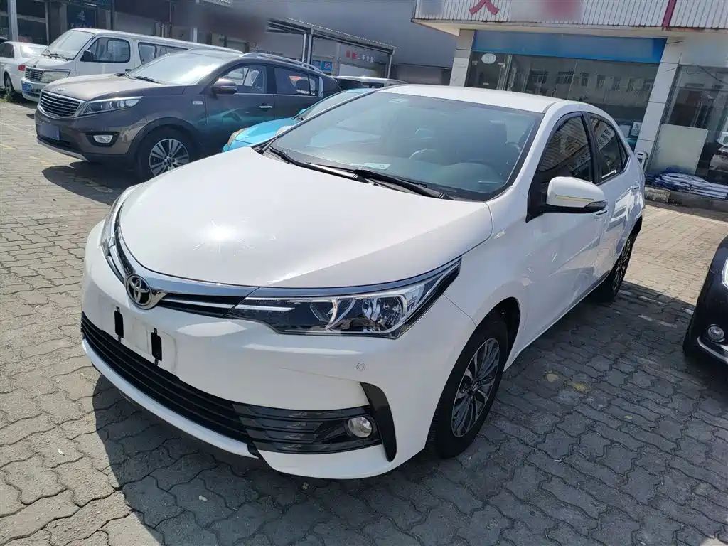 Toyota Corolla 2018 1.2T S-CVT GL Smart Edition фото 2