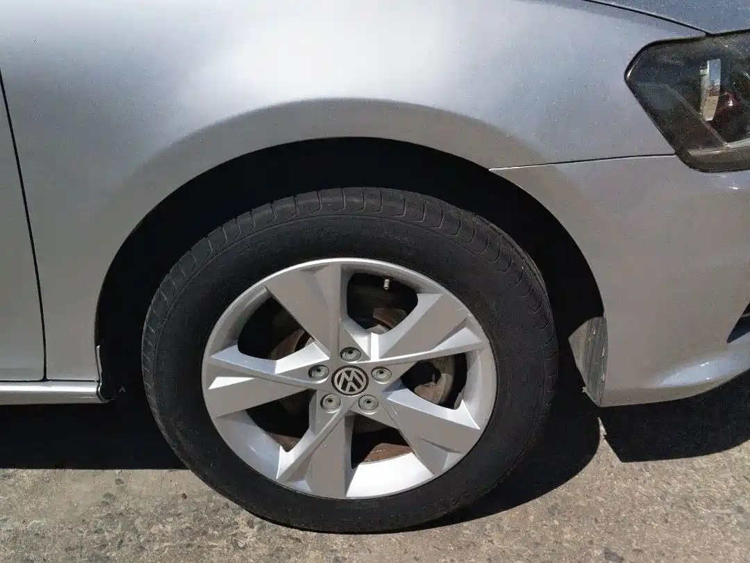 Volkswagen Bora 2014 1.6L Automatic Comfort Edition фото 10