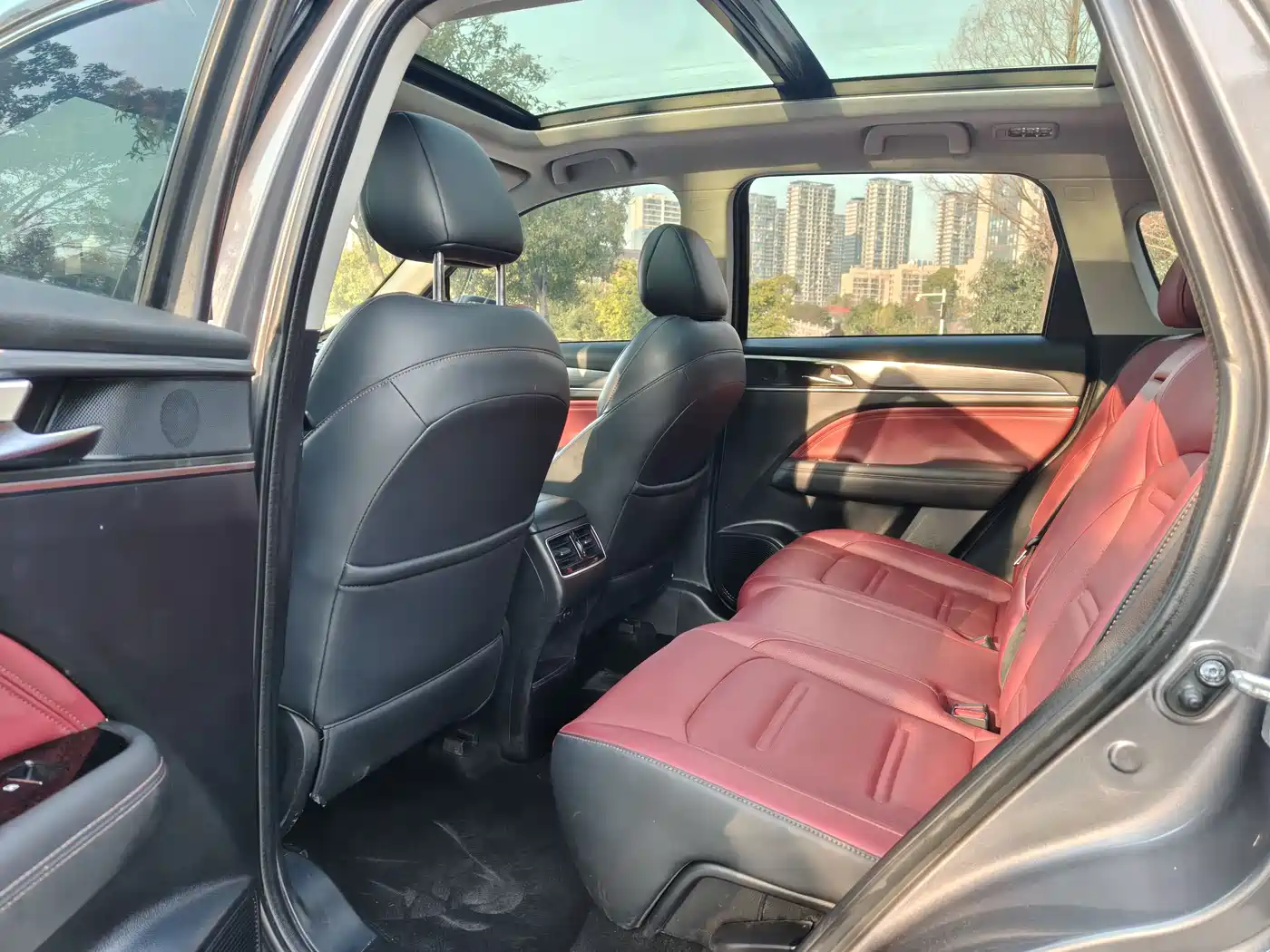 GAC Trumpchi Trumpchi GS4 PLUS 2022 270T Automatic Starry Sky Edition фото 12