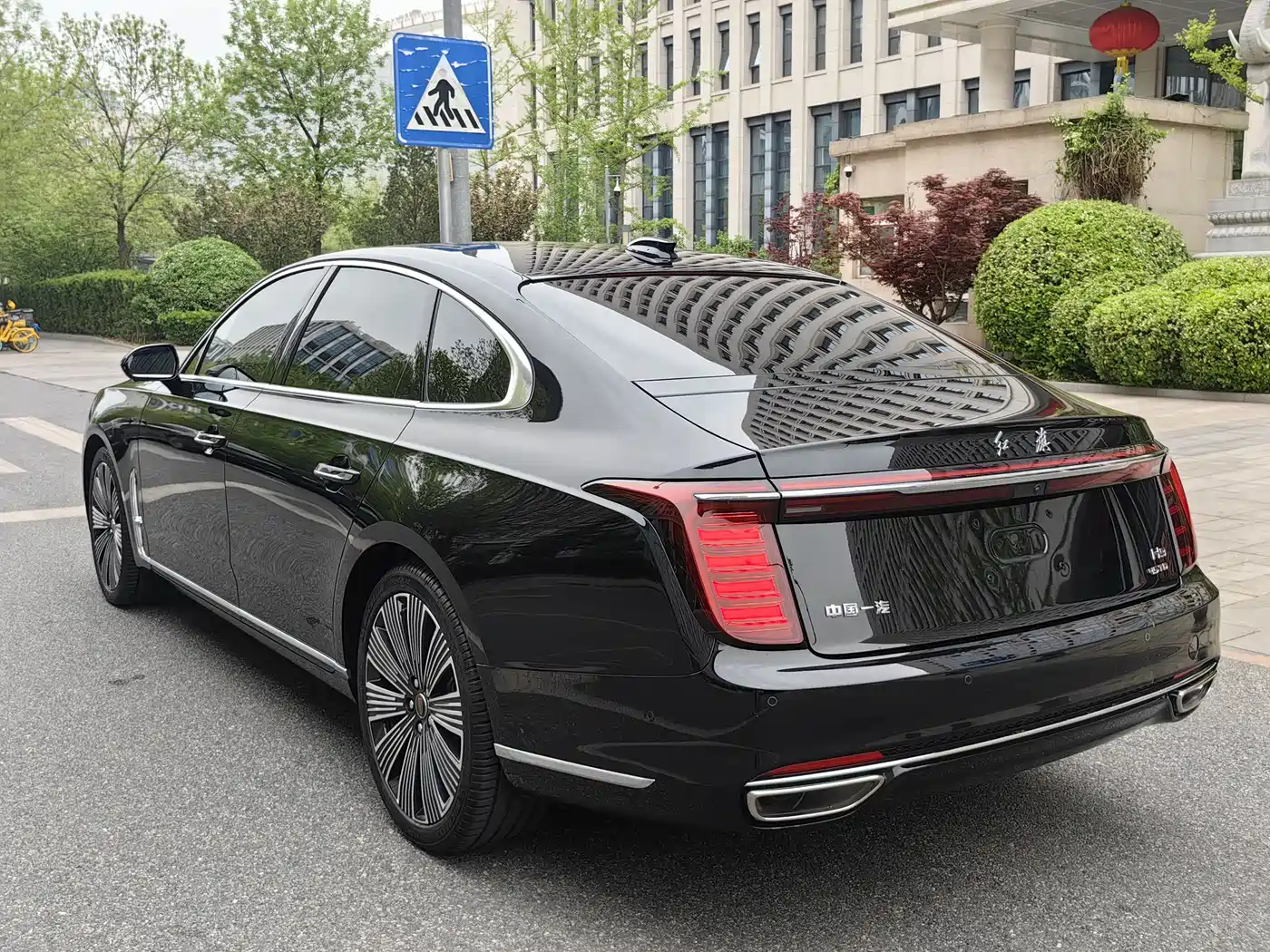 Hongqi H9 2025 2.0T 2WD Qichang Luxury Business Edition 5-seater фото 4