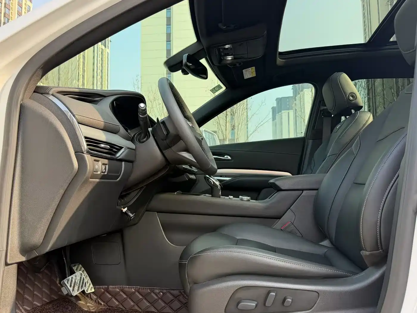 Cadillac XT4 2021 28T FWD Luxury Edition фото 4