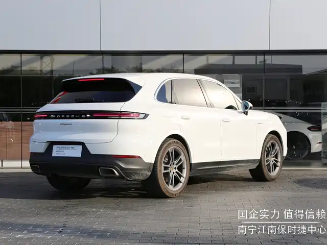 Porsche Cayenne New Energy 2024 Cayenne E-Hybrid 2.0T — фото 4